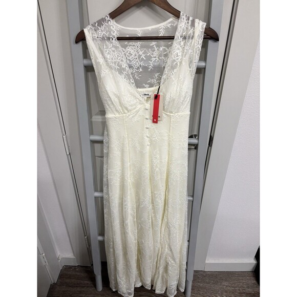 Popilush Dresses & Skirts - Shapewear Boho Floral Lace Front Slit Maxi Dress